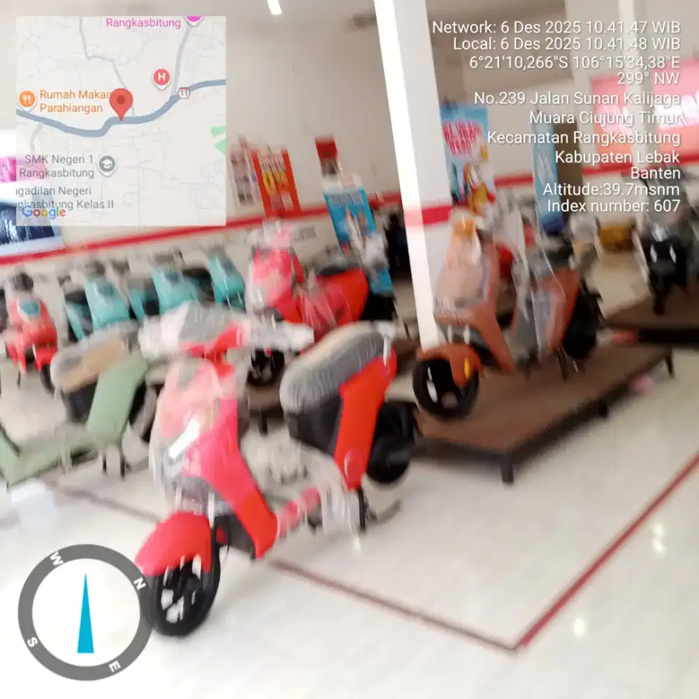 Showroom sepeda listrik dan motor listrik uwinfly