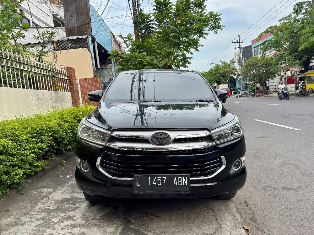Toyota Kijang Innova Reborn Diesel 2.4 V AT 2017 Hitam Km80rb