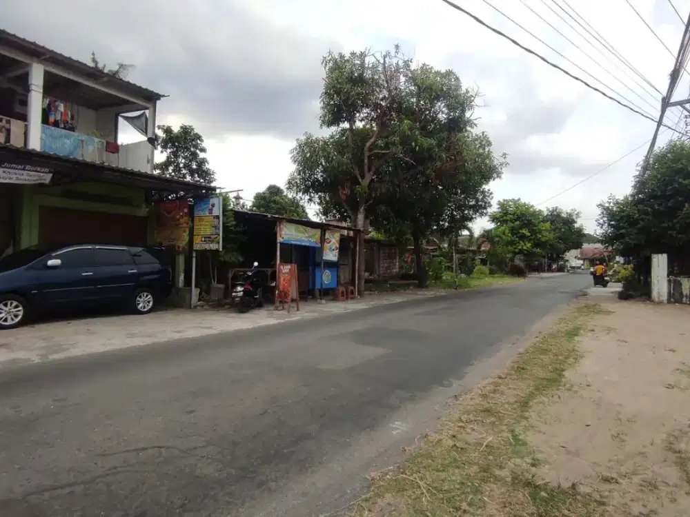 200 m ke Jalan Raya – Tanah Jogja Dekat Bandara