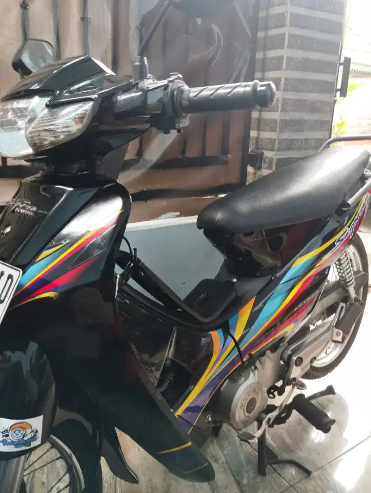 Jual motor supra x 2005