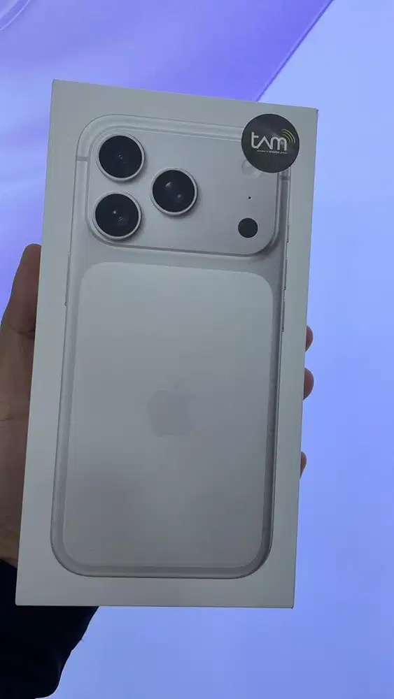 Iphone 17 pro 256gb silver Baru , Garansi resmi ibox Tam (pa/a) 1 tahu