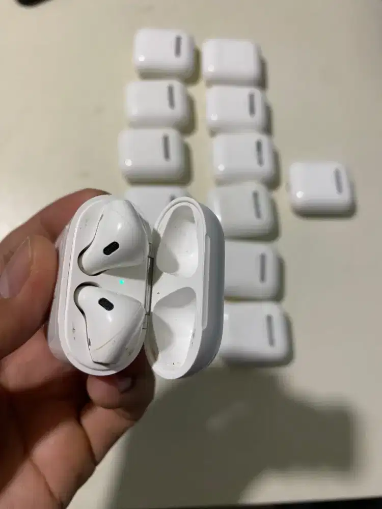 Air pods gen 2 unit only