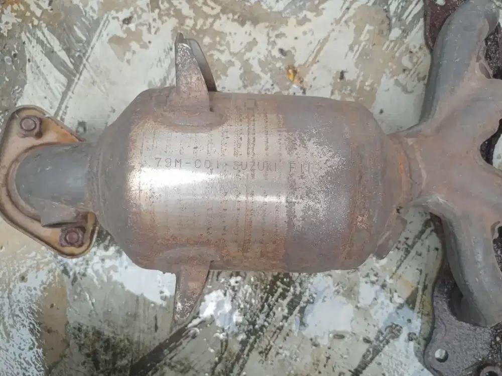 Katalis header manifold knalpot original  Suzuki ignis 79M-C01