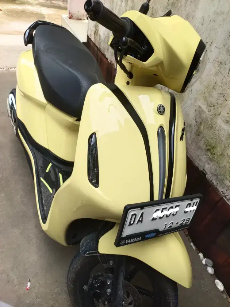Yamaha fillano kuning