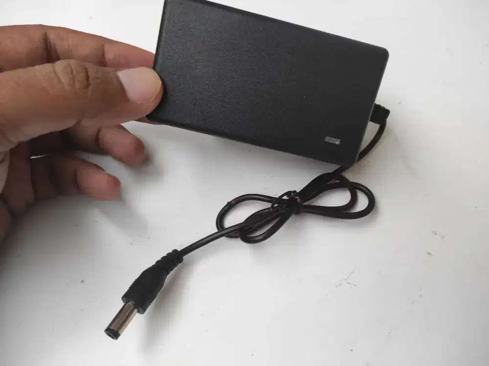 Charger impact 21V 1A automatis  masih baru