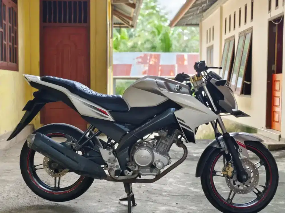 Motor sehat & terawat, Surat lengkap, Harga santai