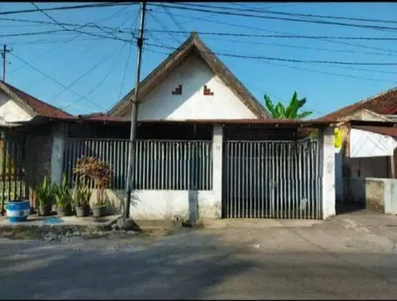 DIJUAL RUMAH PETEMON