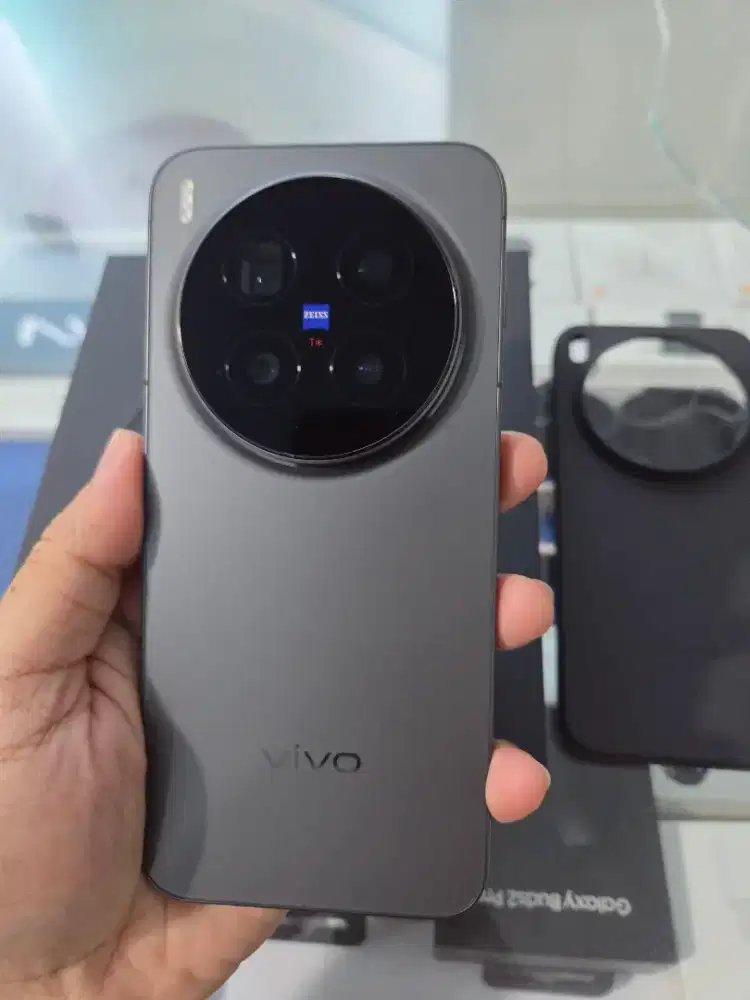 Vivo X300 Pro Seminggu Pakai (16/512) mlus kayak baru