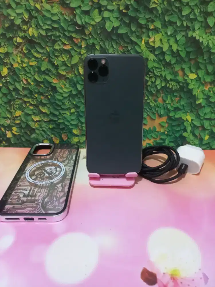 JUAL IPHONE 11 PRO MAX 64GB INTER LL/A MASI CAKEP GAS AJA NIH