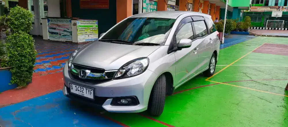Dijual Honda Mobilio AT tipe E CVT