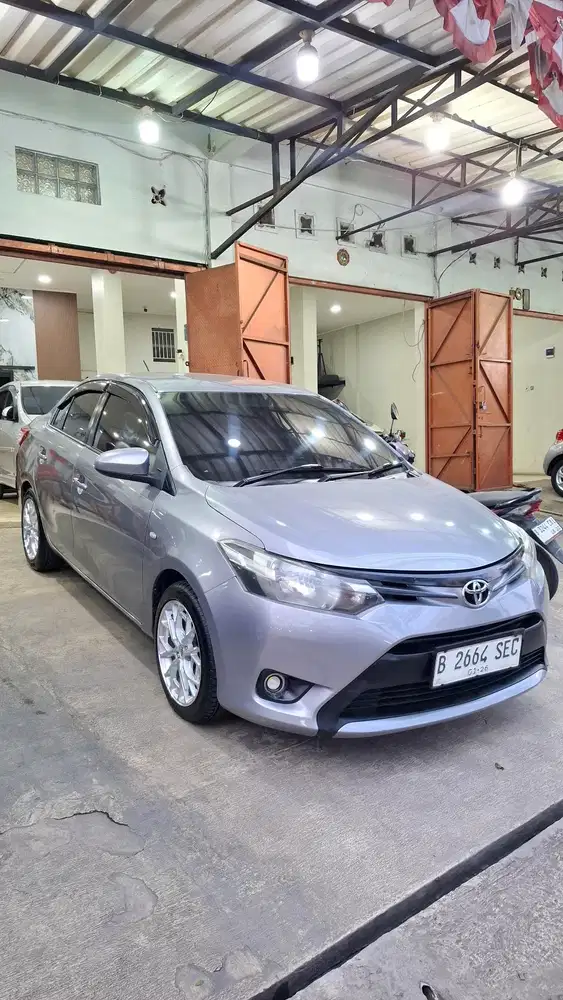Toyota Vios Limo 1.5 manual bekas murah