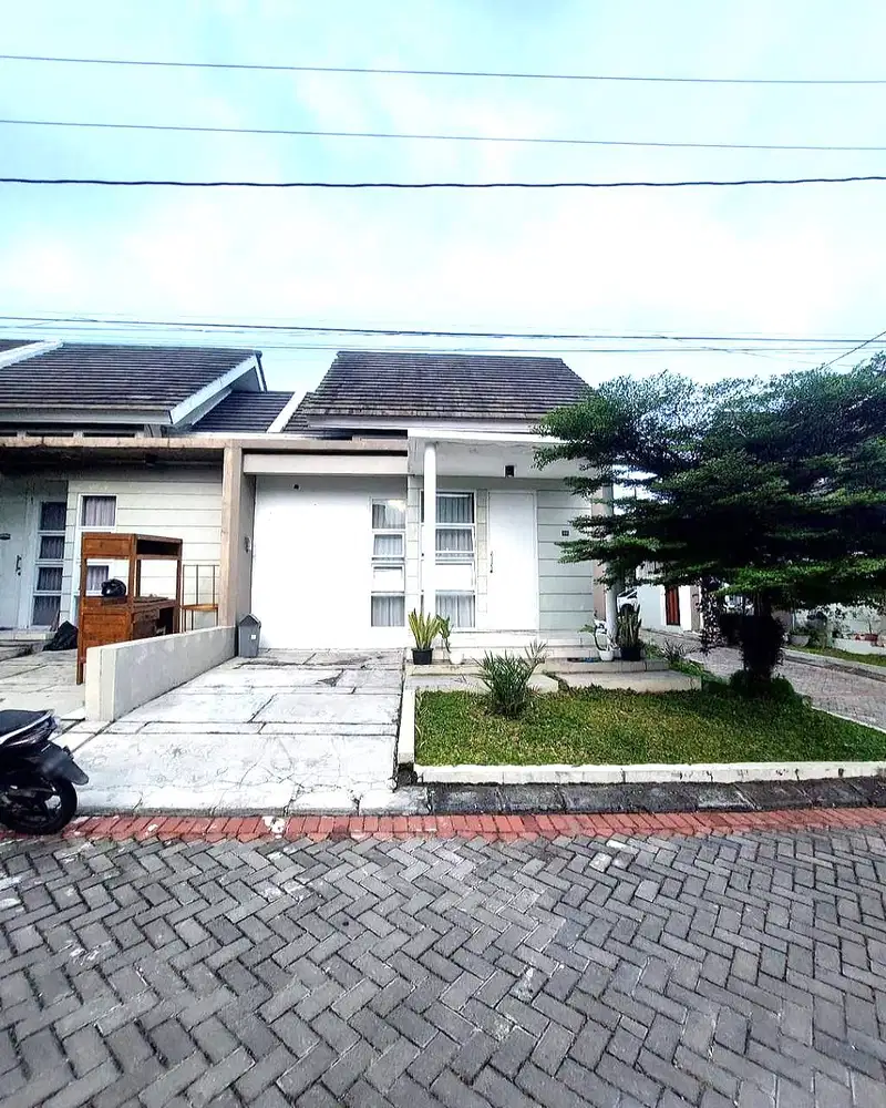Rumah Hook di Perumahan Green Mutiara Java