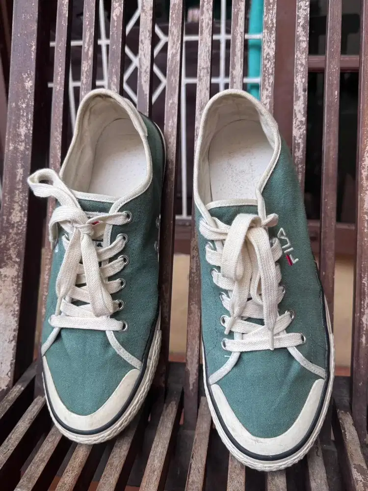 Fila Classic Size 44 - sepatu sneakers