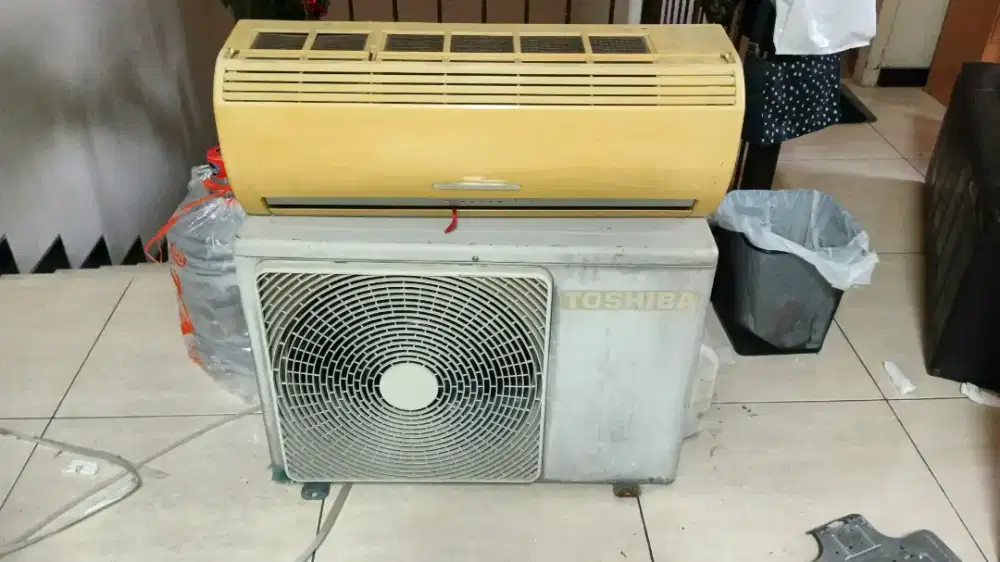 AC Toshiba Model RAS-13NKDX 1PK