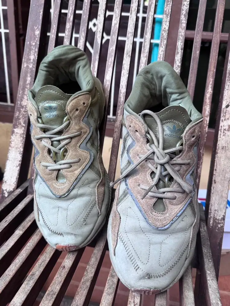 Adidas Ozweego size 44 - sneakers sepatu