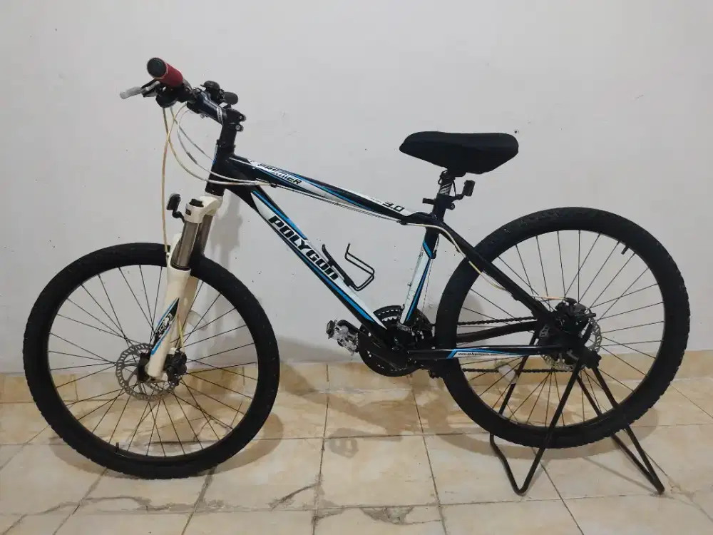 Sepeda Gunung Polygon Premier 3.0