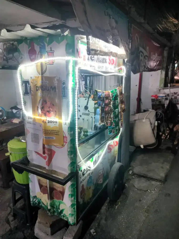 Oper Alih Usaha Es Teh Solo