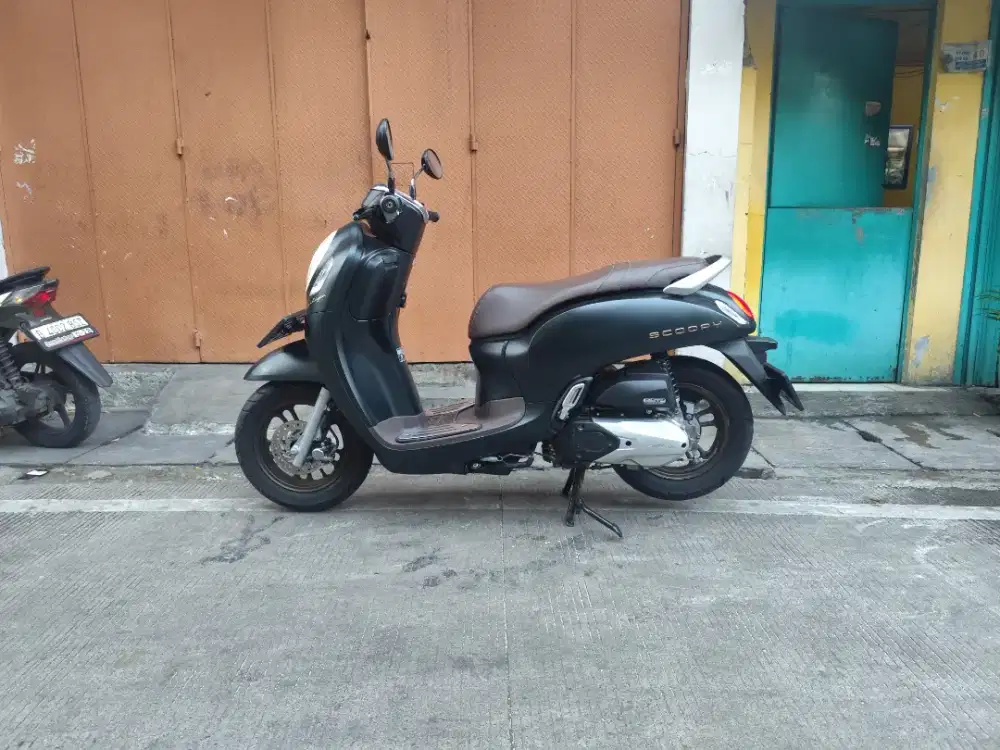 Honda scoopy prestige 2024 b dki km low istimewa