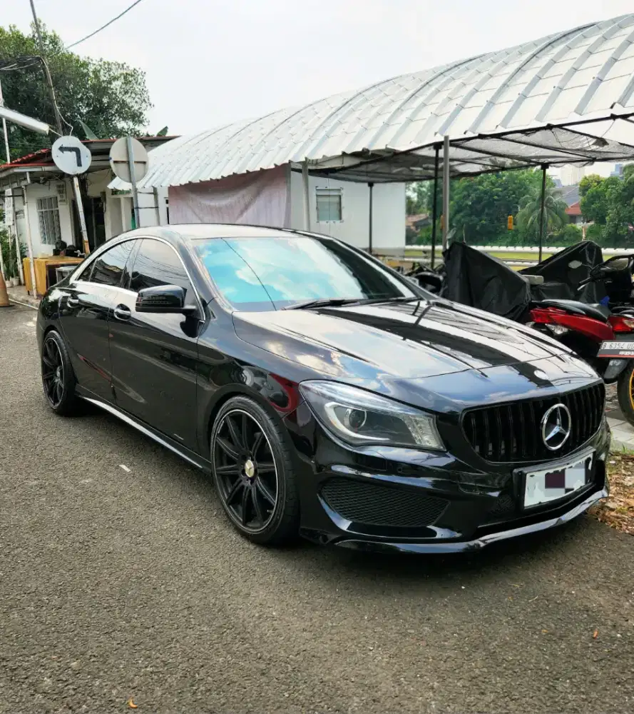Mercedes-Benz CLA 200 AMG line AT 2015