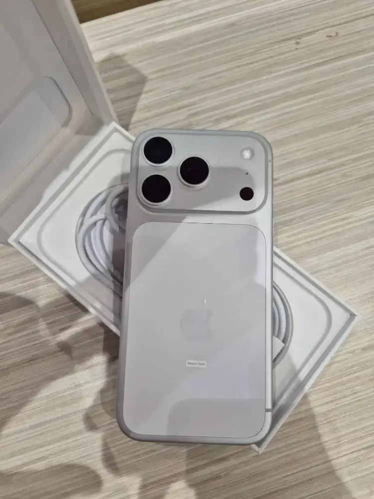 Kredit Iphone 17 Pro 256GB Bebas 2x Angsuran