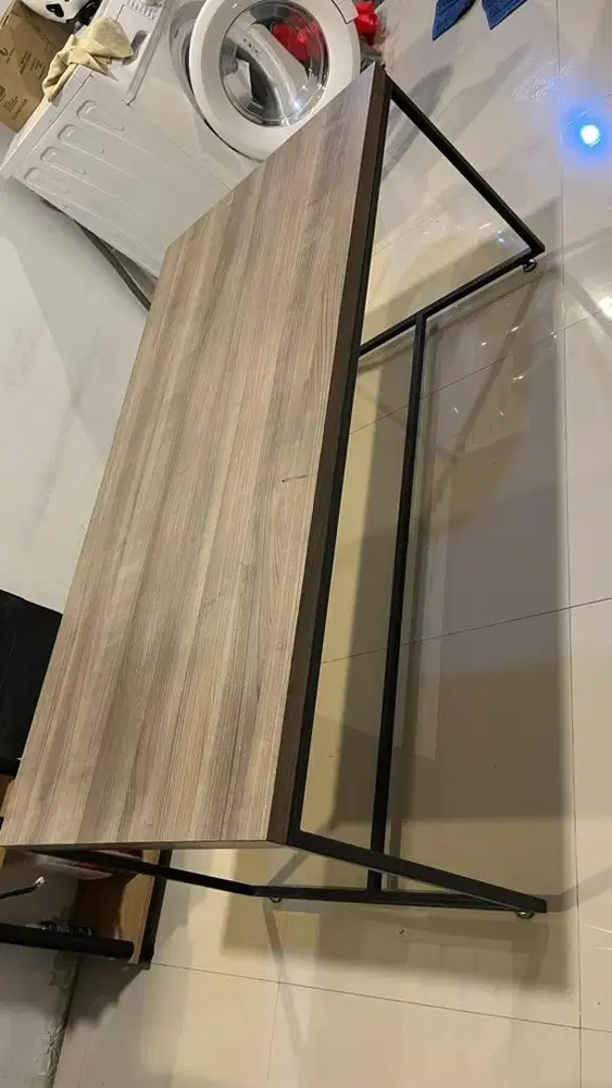 MEJA RUANG TAMU EX INFORMA