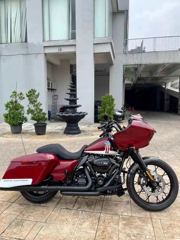 Harley Davidson Roadglide Spesial Patriot Edition Tahun 2020