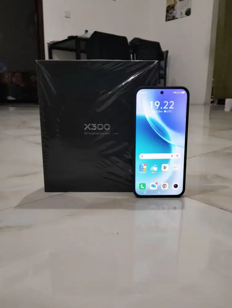VIVO X300 (Black)