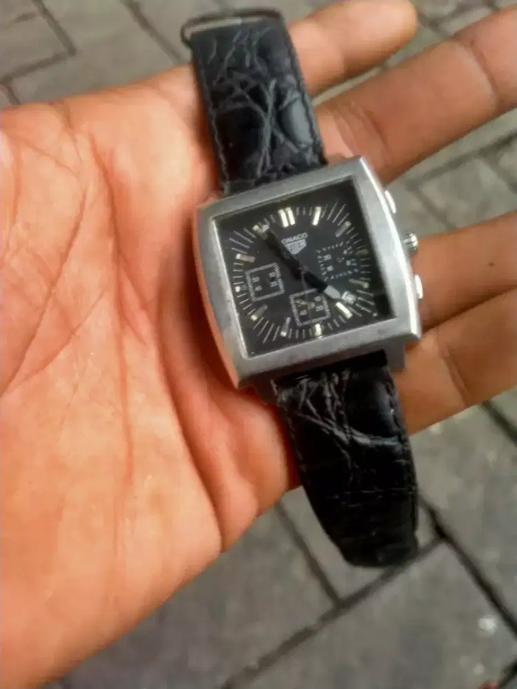 Jam tangan tag heuer monaco