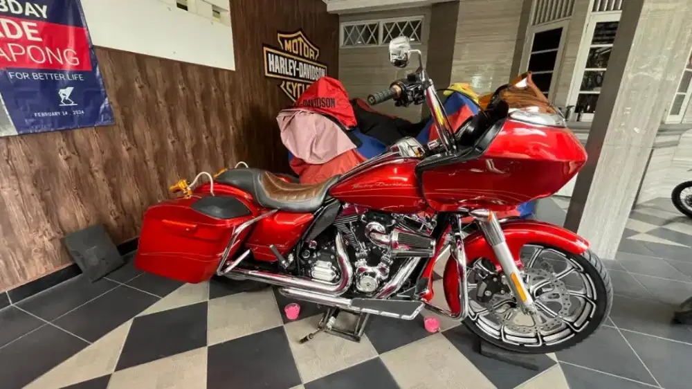 Harley Davidson Roadglide Tahun 2013  FLTRX Red Full Paper