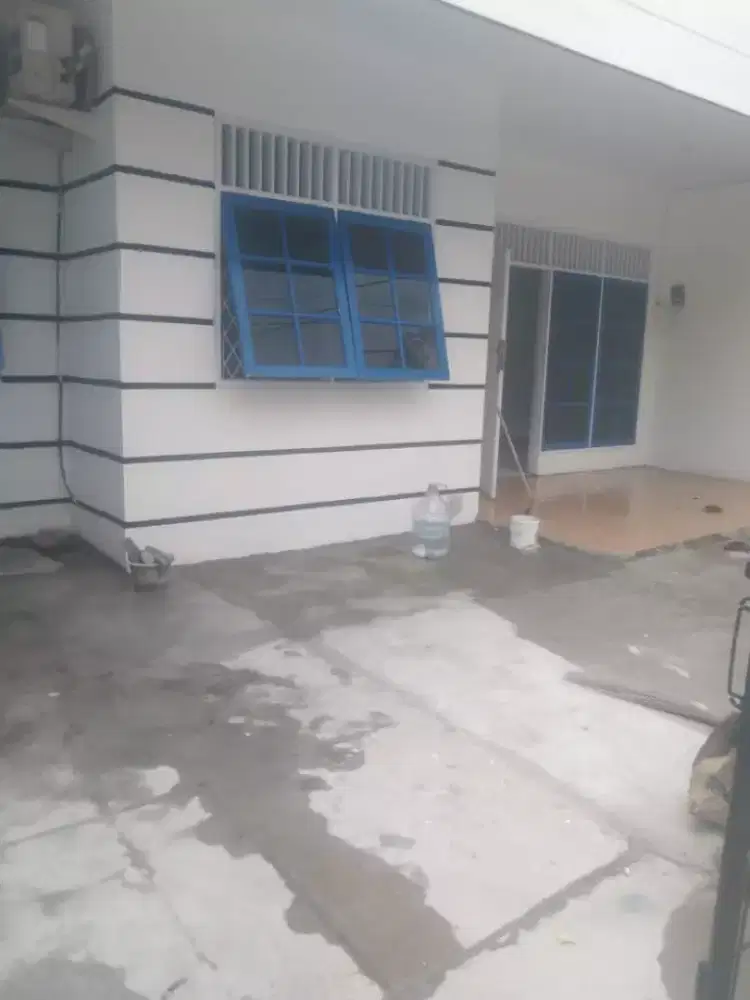 Rumah baru renov, lokasi tenang, tdk banjir
