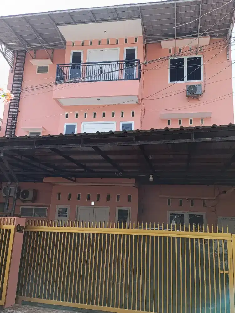 Kosan khusus Pria - karyawan & mahasiswa