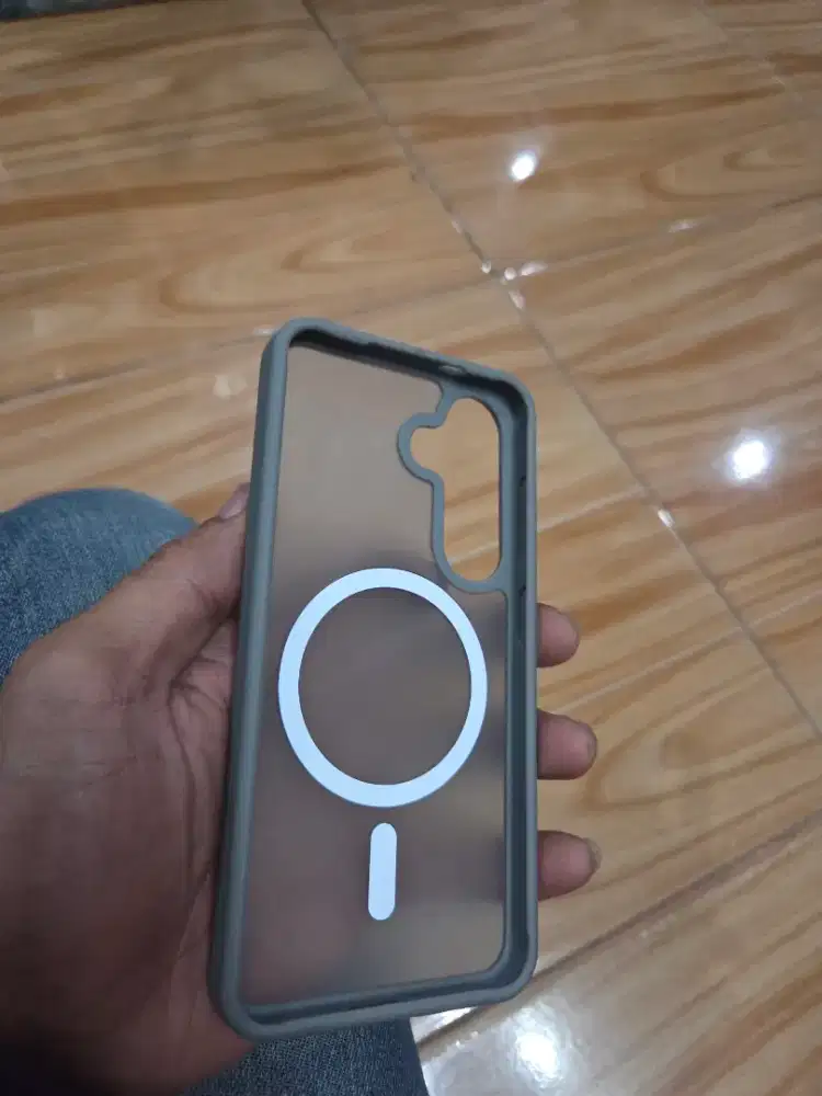 Casing case softcase magnetic samsung s24/s25 basic (biasa)