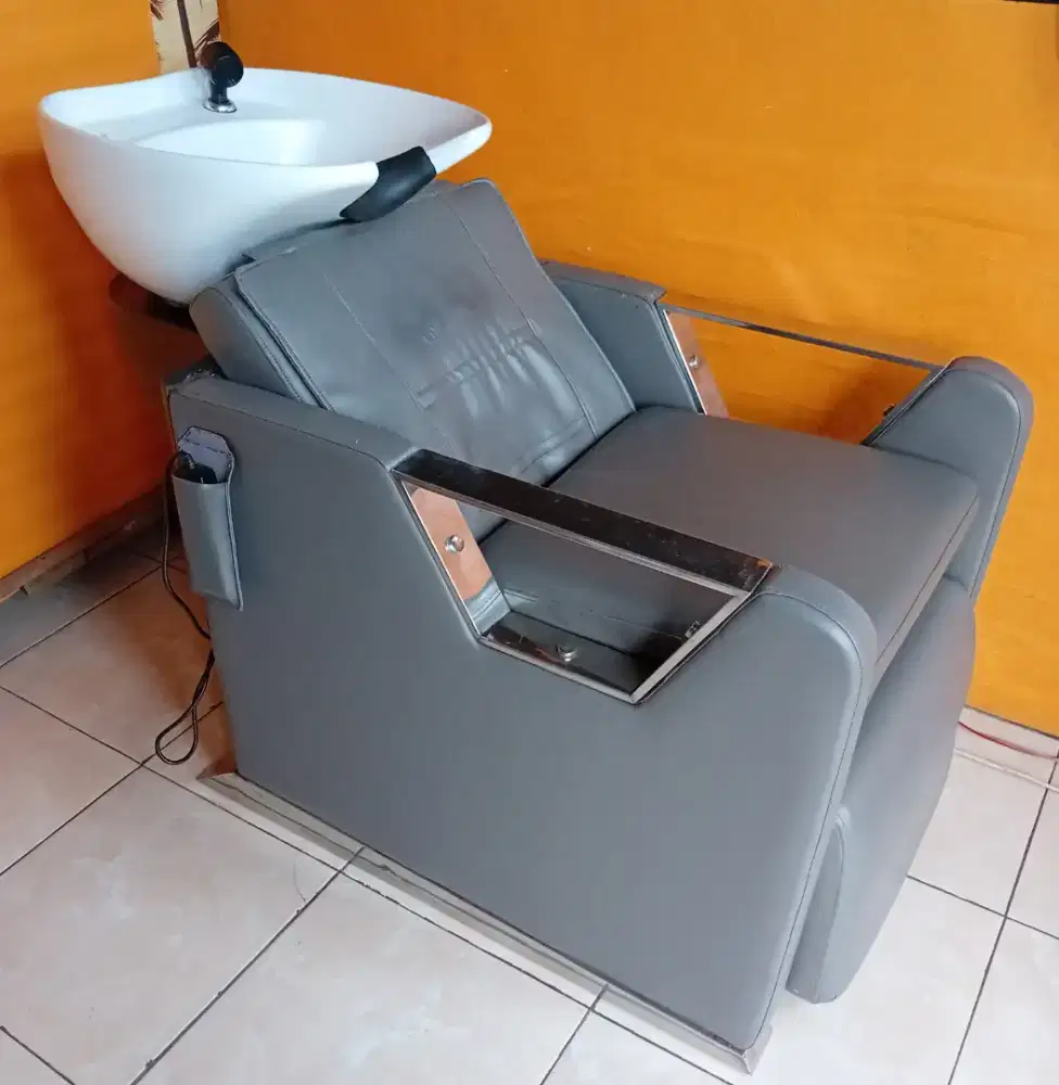Washbak keramas keramik dilengkapi mesin pijat untuk salon/barbershop