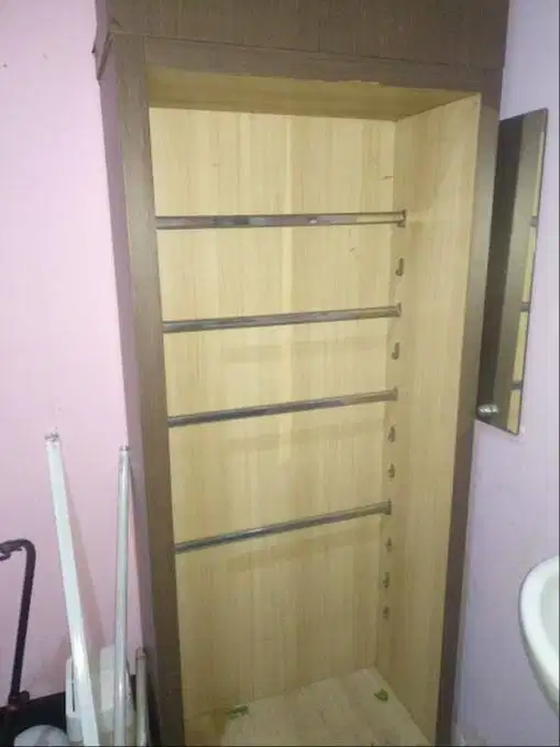 Rak Lemari Gantung Jilbab Kain