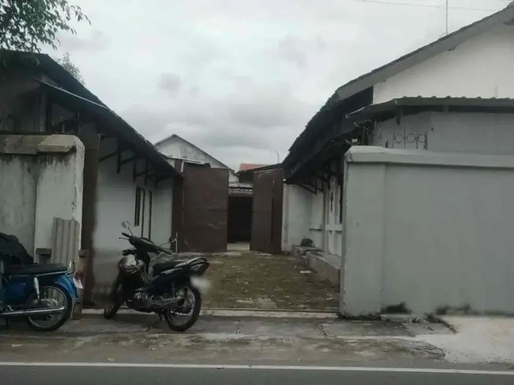 Gudang Strategis Tengah Kota