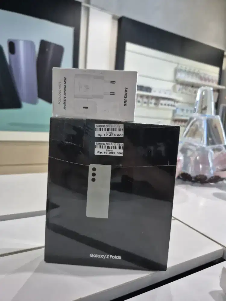 Samsung Galaxy ZFold 5 12+8/1TB Atlantis Dahsyat