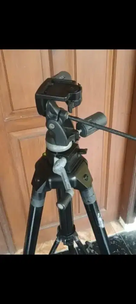 TRIPOT CAMERA MANFROTTO LARGE