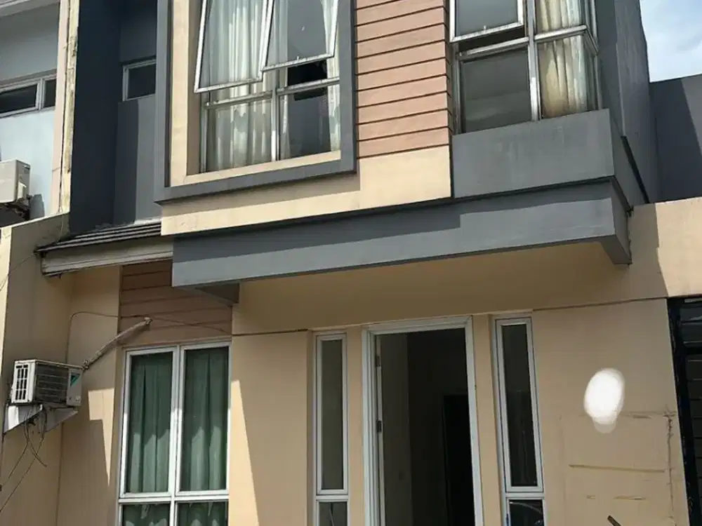 Dijual  Rumah di The Icon BSD Lokasi Strategis