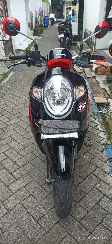 Scopyy 2019 hitam merah