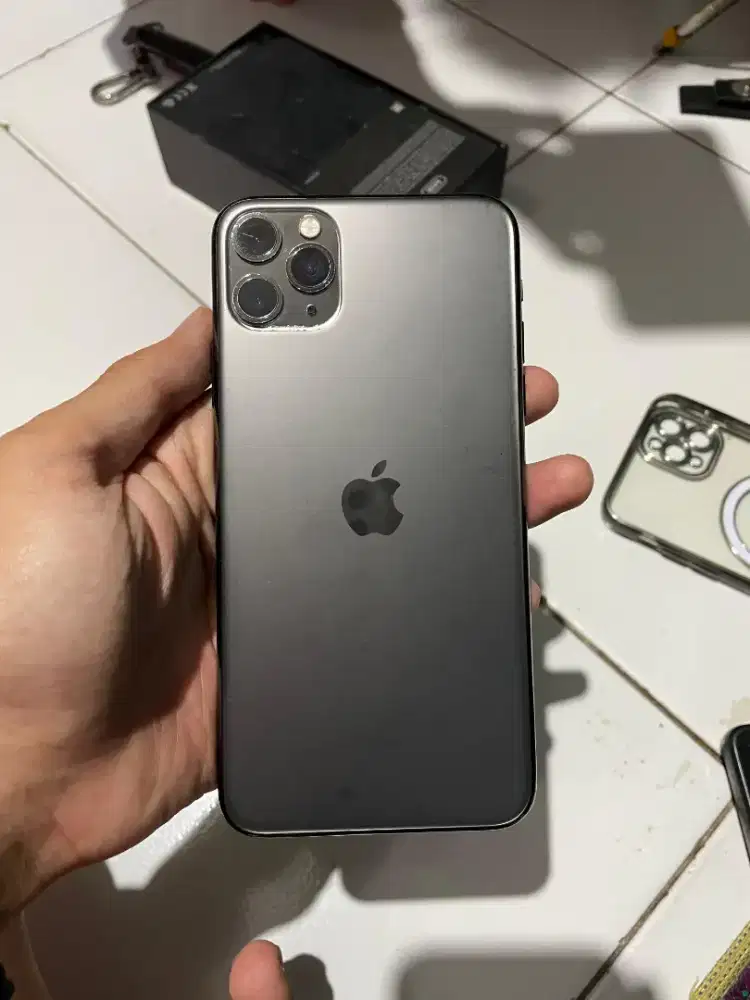 iPhone 11 promax 64gb