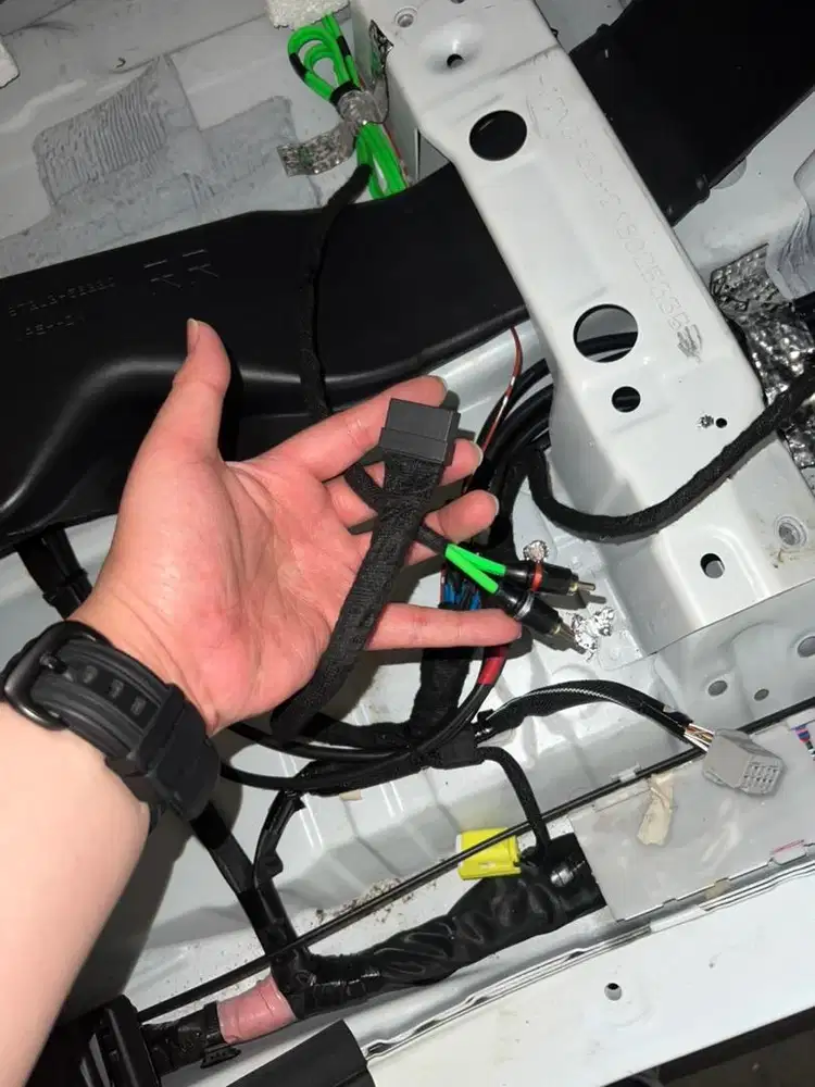 dicari teknisi audio / tukang kabel audio berpengalaman