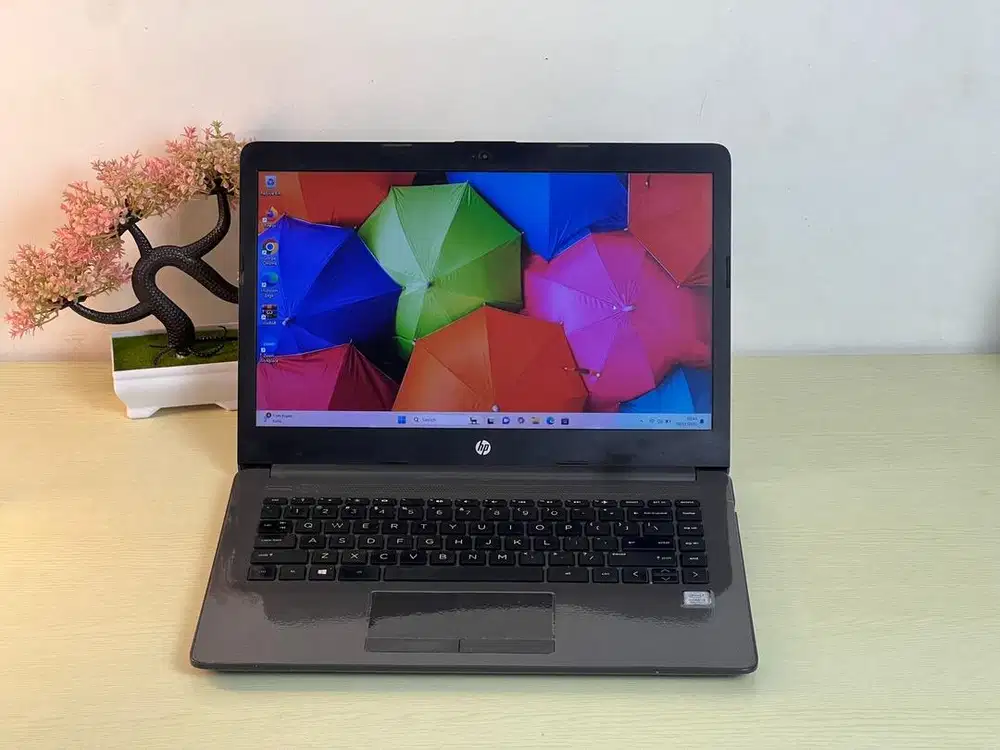 Hp 240 G7 Intel Core i3-8130U RAM 8 GB SSD 256 GB Mulus
