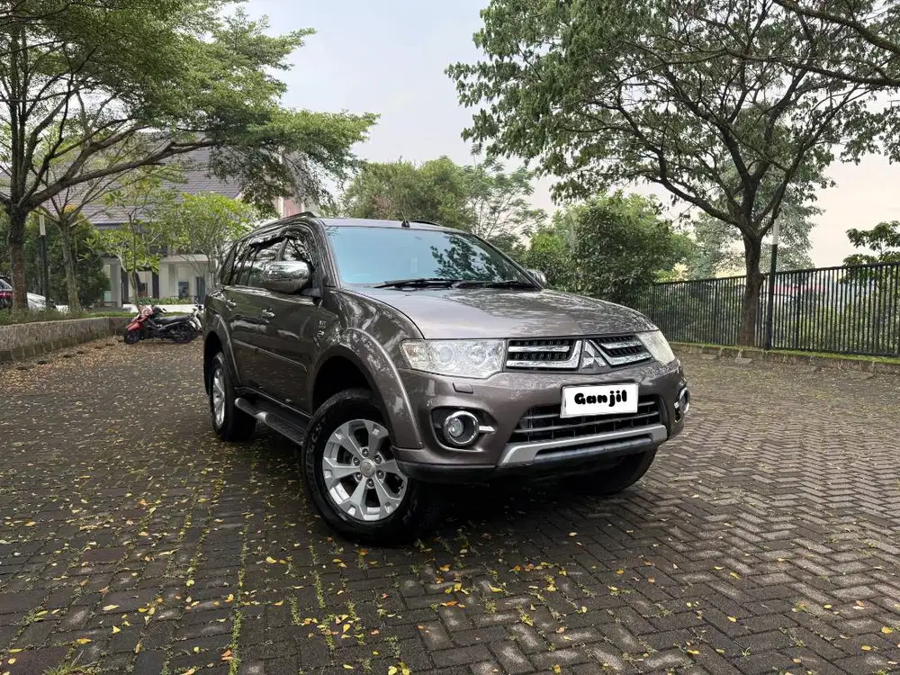 TERMURAH! PAJERO SPORT DAKAR VGT AT MATIC 2014 PAJAK PANJANG BAN TEBAL