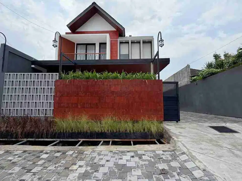 RUMAH MEWAH 2 LANTAI PREMIUN FULL FURNISHED DENGAN 3 UNIT VILLA MEWAH