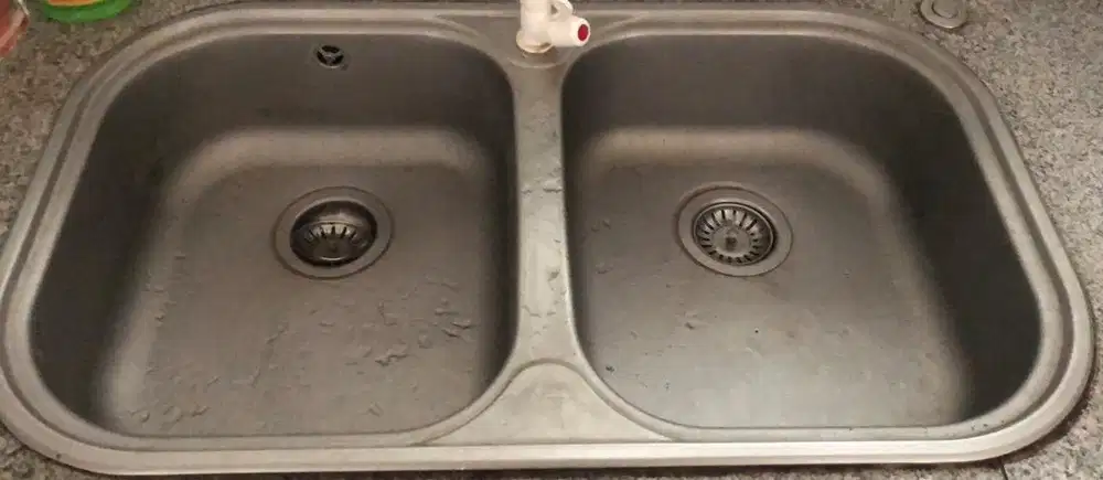 Sink merk Teka bak cucian piring 2 lubang