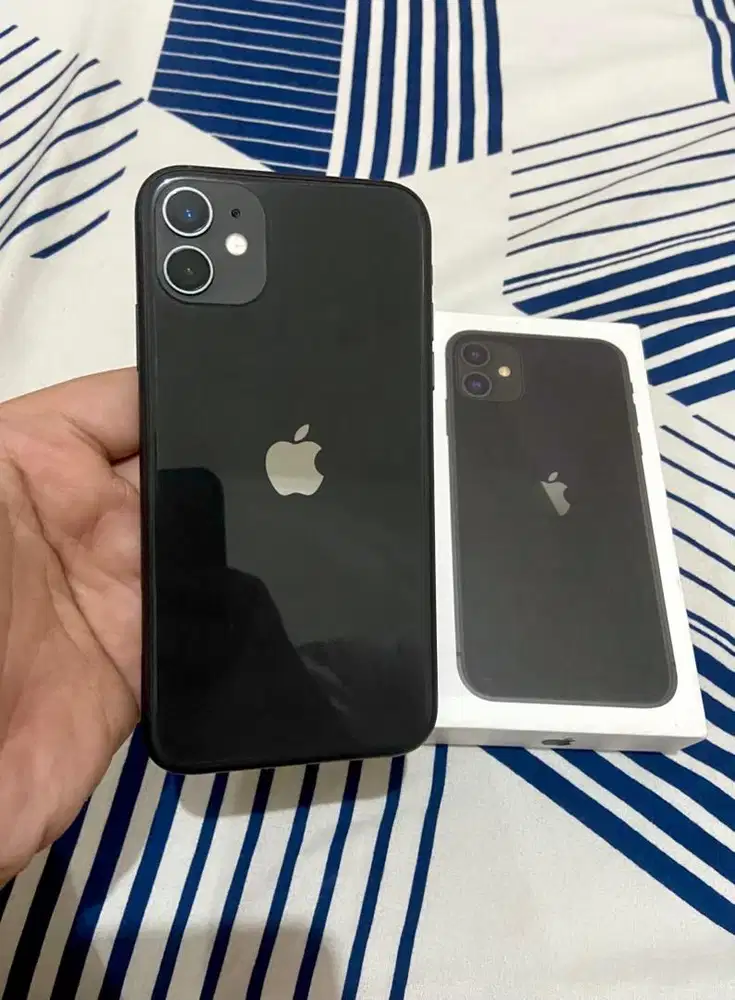 IPHONE 11 64GB FULLSET MULUS