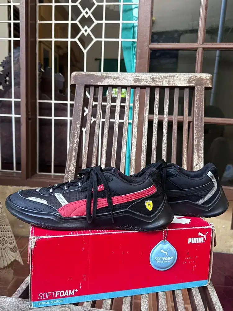 Puma Ferarri size 44 - sepatu sneakers