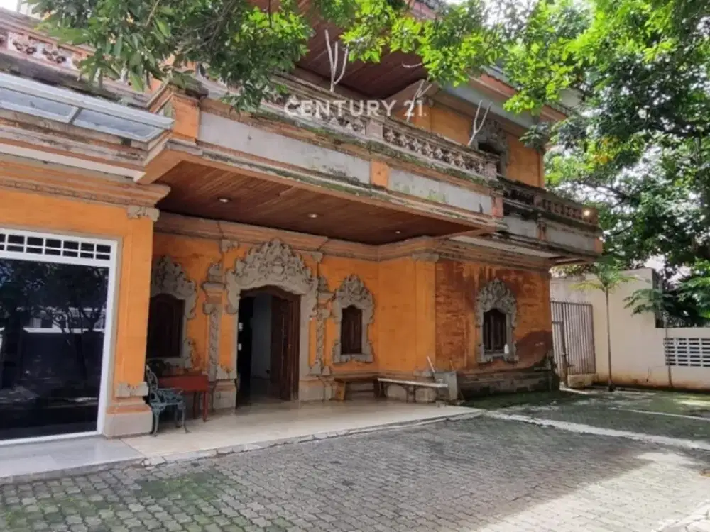 Dijual Rumah Strategis Bisa Untuk Lapangan Padel Di Pondok Indah