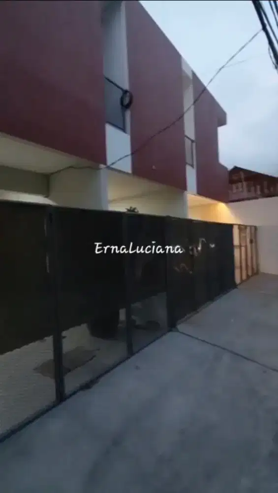 Dikontrakkan Rumah Baru, Nyaman, Strategis, Bebas Banjir