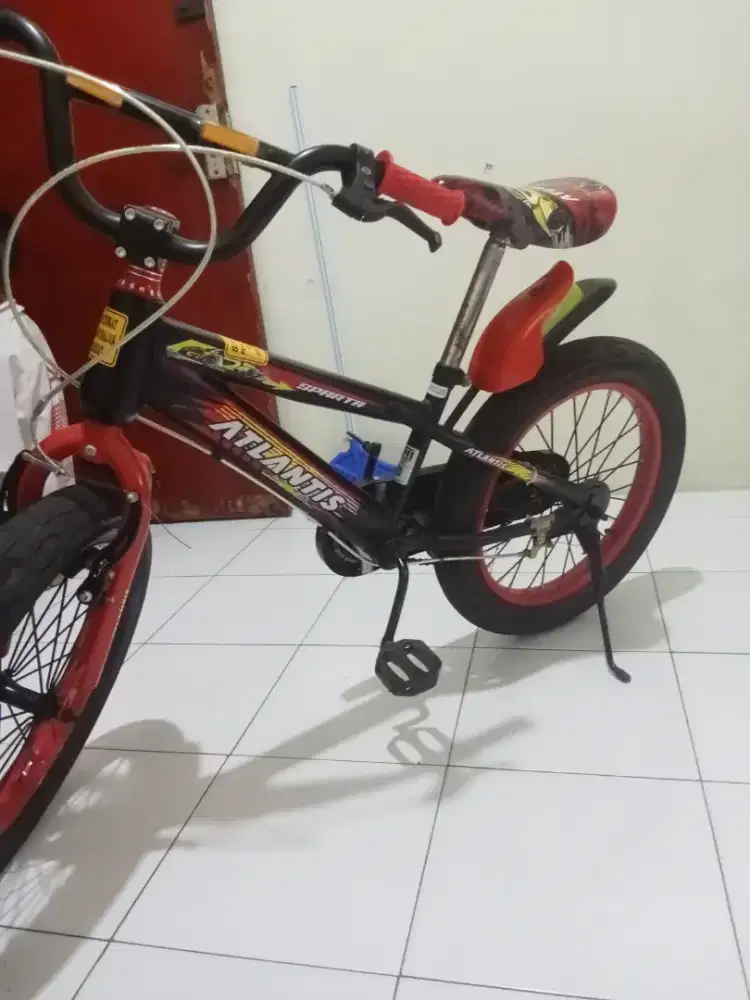 Sepeda anak merek ATLANTIS
